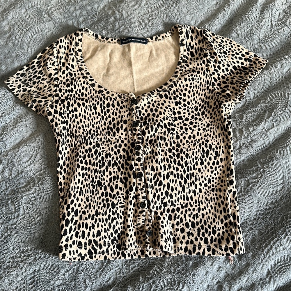 Brandy Melville shirt